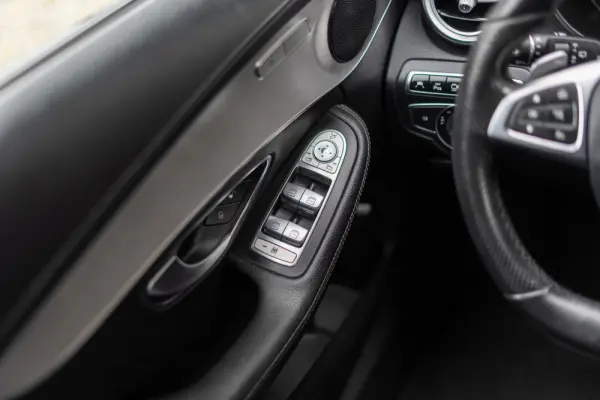 Mercedes-Benz C 220 d 4Matic Station 7G-TRONIC AMG Line 51