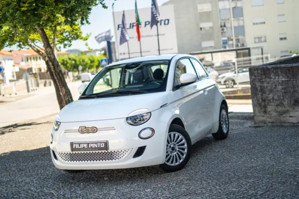 Fiat 500e 3 + 1 42 kWh 83