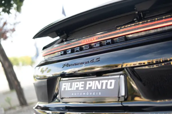 Porsche Panamera 4S E-Hybrid 105