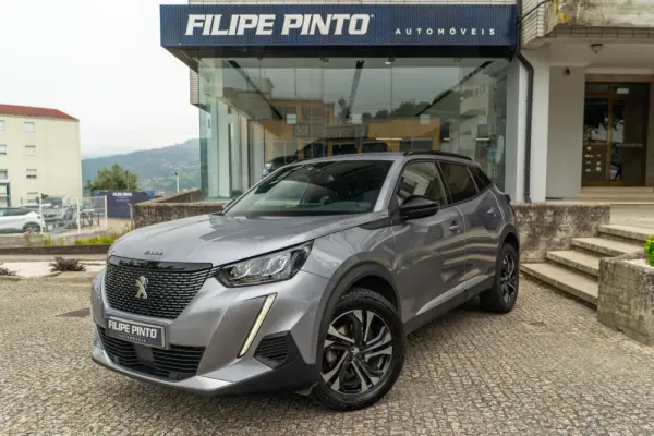 Peugeot 2008 1.2 PureTech Allure Pack 44