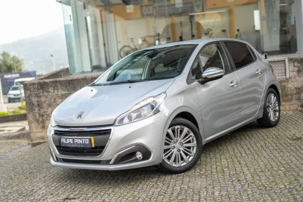 Peugeot 208 1.2 PureTech Style 44