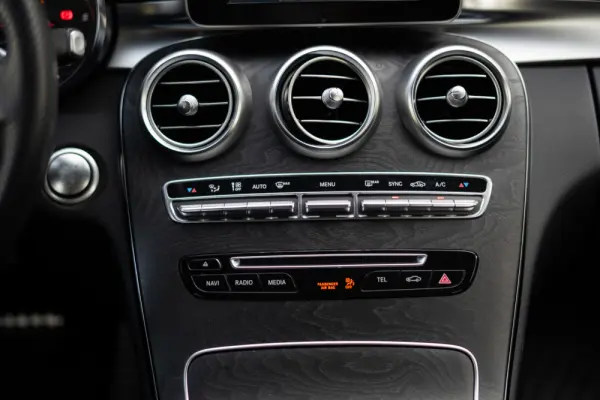 Mercedes-Benz C 250 d AMG Line Aut. 39