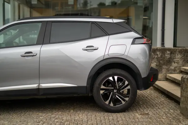 Peugeot 2008 1.2 PureTech Allure Pack 59