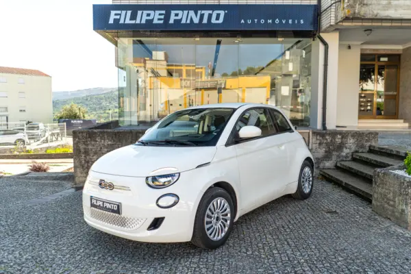 Fiat 500e 3 + 1 42 kWh 1