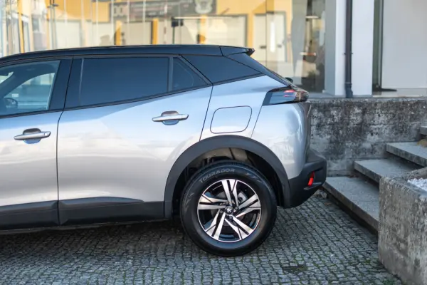 Peugeot 2008 1.5 BlueHDi Active Pack EAT8 61