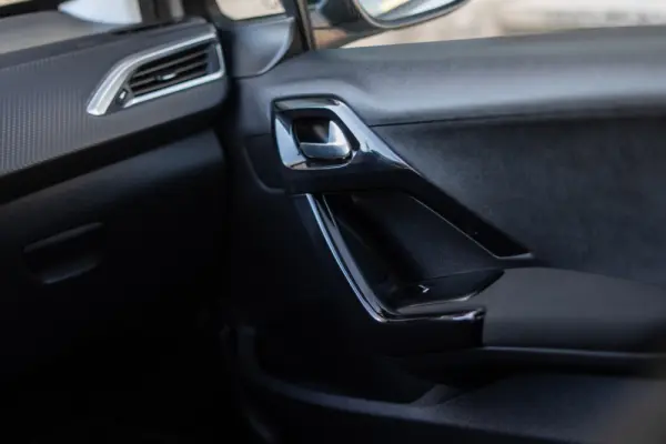 Peugeot 208 1.2 PureTech Style 28