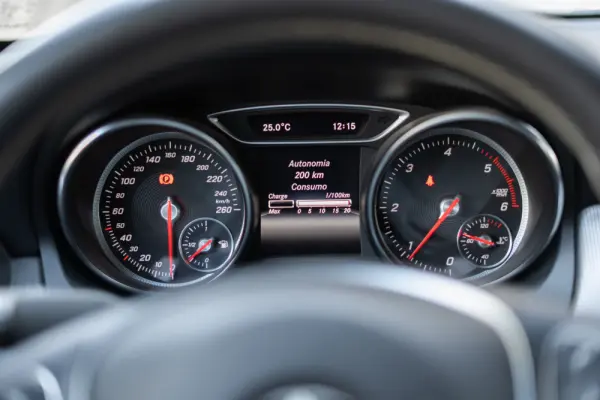 Mercedes-Benz CLA 180 d Urban 15