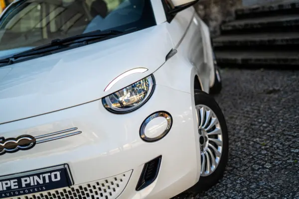Fiat 500e 3 + 1 42 kWh 66
