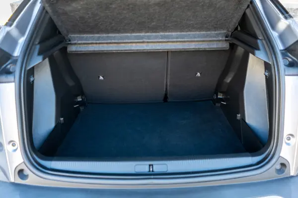Peugeot 2008 1.5 BlueHDi Active Pack EAT8 47