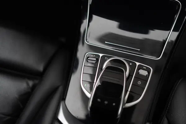 Mercedes-Benz C 220 d 4Matic Station 7G-TRONIC AMG Line 53