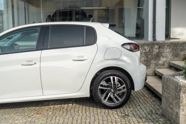 Peugeot 208 1.5 BlueHDi Allure Pack 61