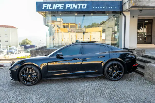 Porsche Panamera 4S E-Hybrid 3