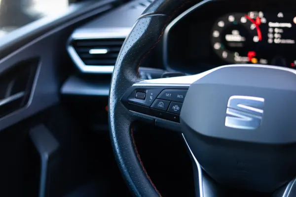 SEAT Leon ST 1.5 TSI e-Hybrid FR DSG 9