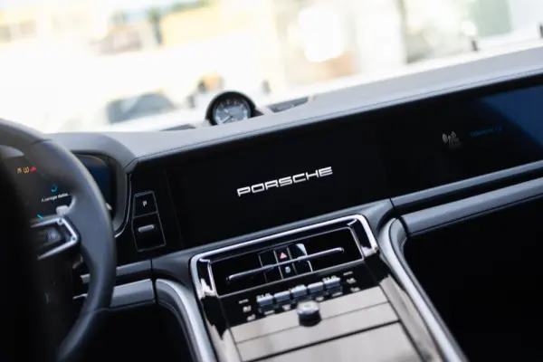 Porsche Panamera 4S E-Hybrid 22
