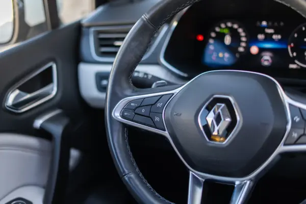 Renault Captur 1.3 TCe Initiale Paris EDC 9