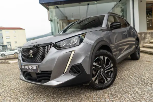 Peugeot 2008 1.2 PureTech Allure Pack 46