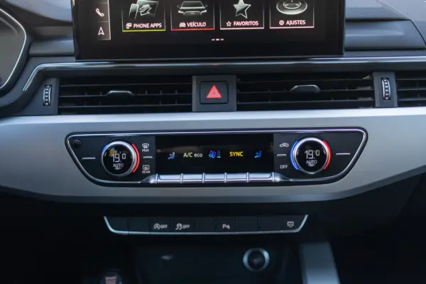 Audi A4 Avant 35 TDI S tronic S Line 33