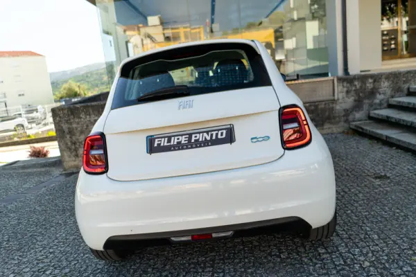 Fiat 500e 3 + 1 42 kWh 78