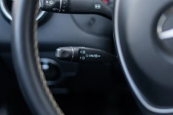 Mercedes-Benz CLA 180 d Urban 10