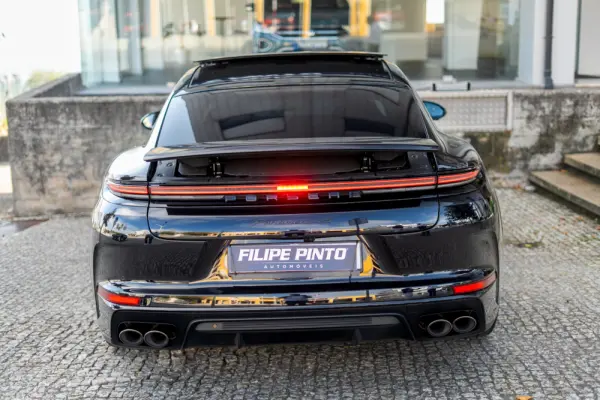 Porsche Panamera 4S E-Hybrid 107