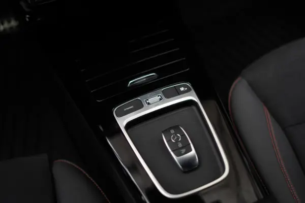 Mercedes-Benz CLA 250 e Shooting Brake AMG Line 63