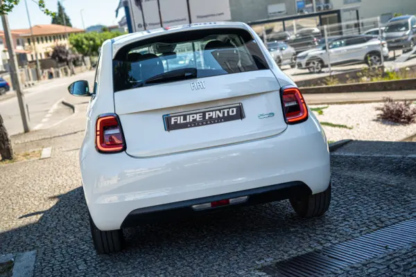 Fiat 500e 3 + 1 42 kWh 87