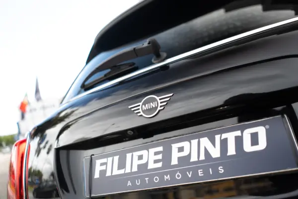MINI 5 Portas Cooper D Auto 48