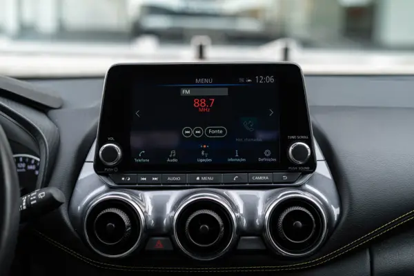 Nissan Juke 1.0 DIG-T Kiiro 20