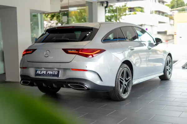 Mercedes-Benz CLA 250 e Shooting Brake AMG Line 110