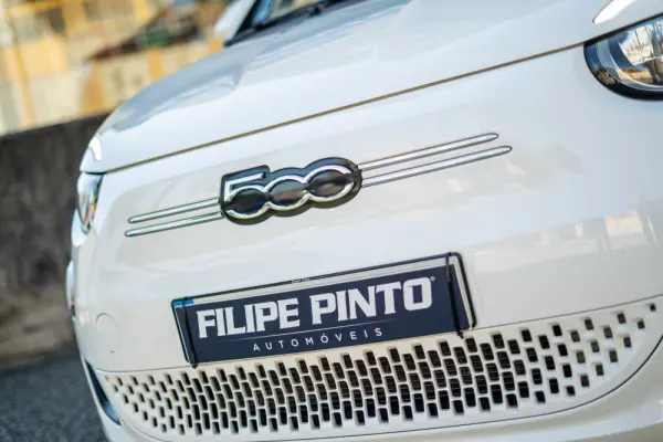 Fiat 500e 3 + 1 42 kWh 65