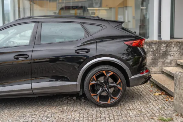 Cupra Formentor 1.4 e-Hybrid DSG VZ 76
