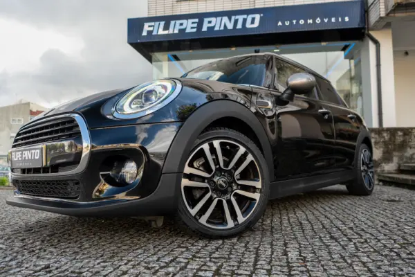 MINI 5 Portas Cooper D Auto 50