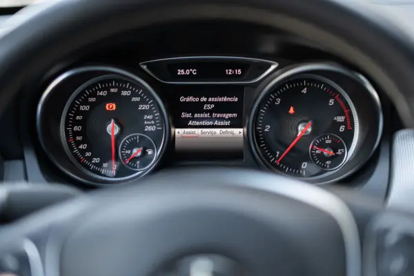 Mercedes-Benz CLA 180 d Urban 19