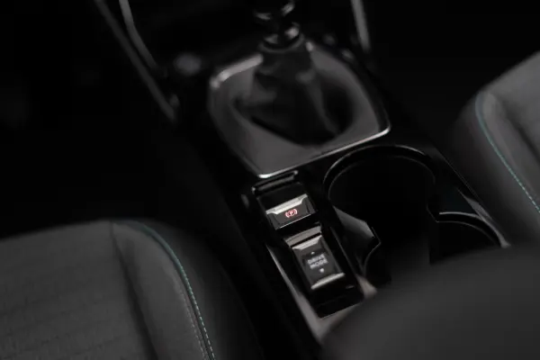 Peugeot 2008 1.2 PureTech Allure Pack 34
