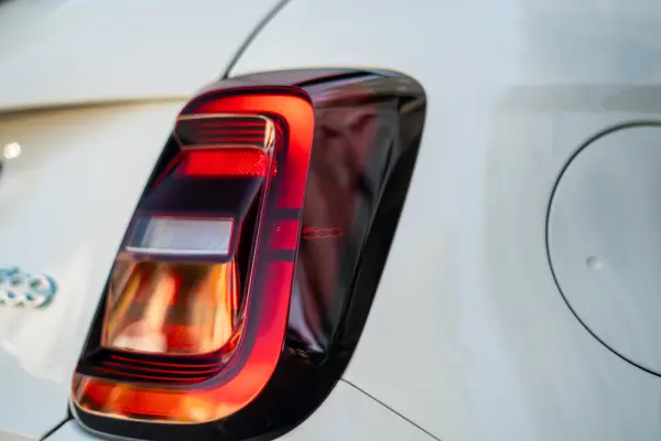 Fiat 500e 3 + 1 42 kWh 76