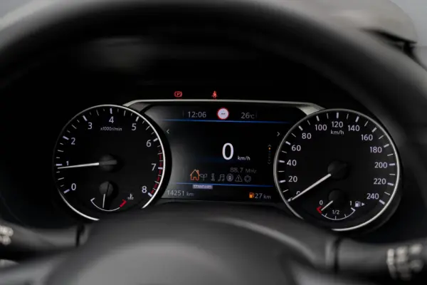 Nissan Juke 1.0 DIG-T Kiiro 16