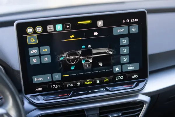 SEAT Leon ST 1.5 TSI e-Hybrid FR DSG 44