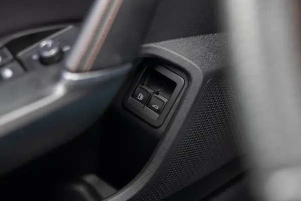 Cupra Formentor 1.4 e-Hybrid DSG VZ 126