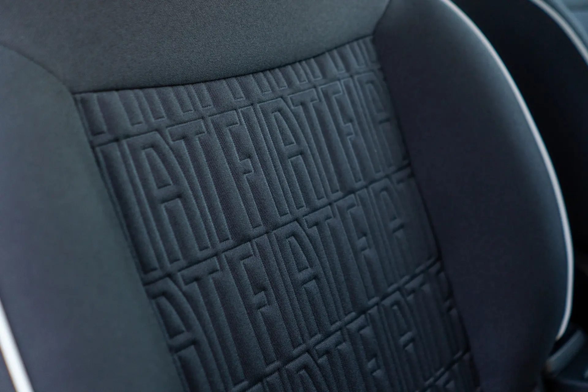 Fiat 500e 3 + 1 42 kWh 56