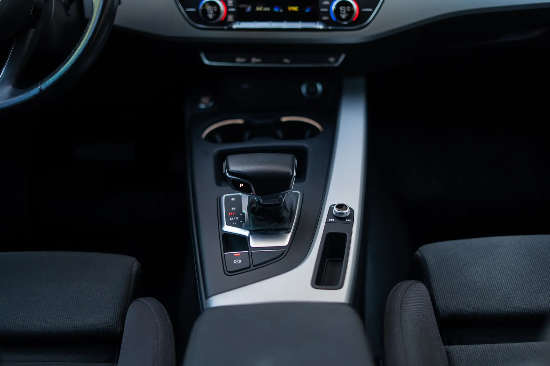 Audi A4 Avant 35 TDI S tronic S Line 35