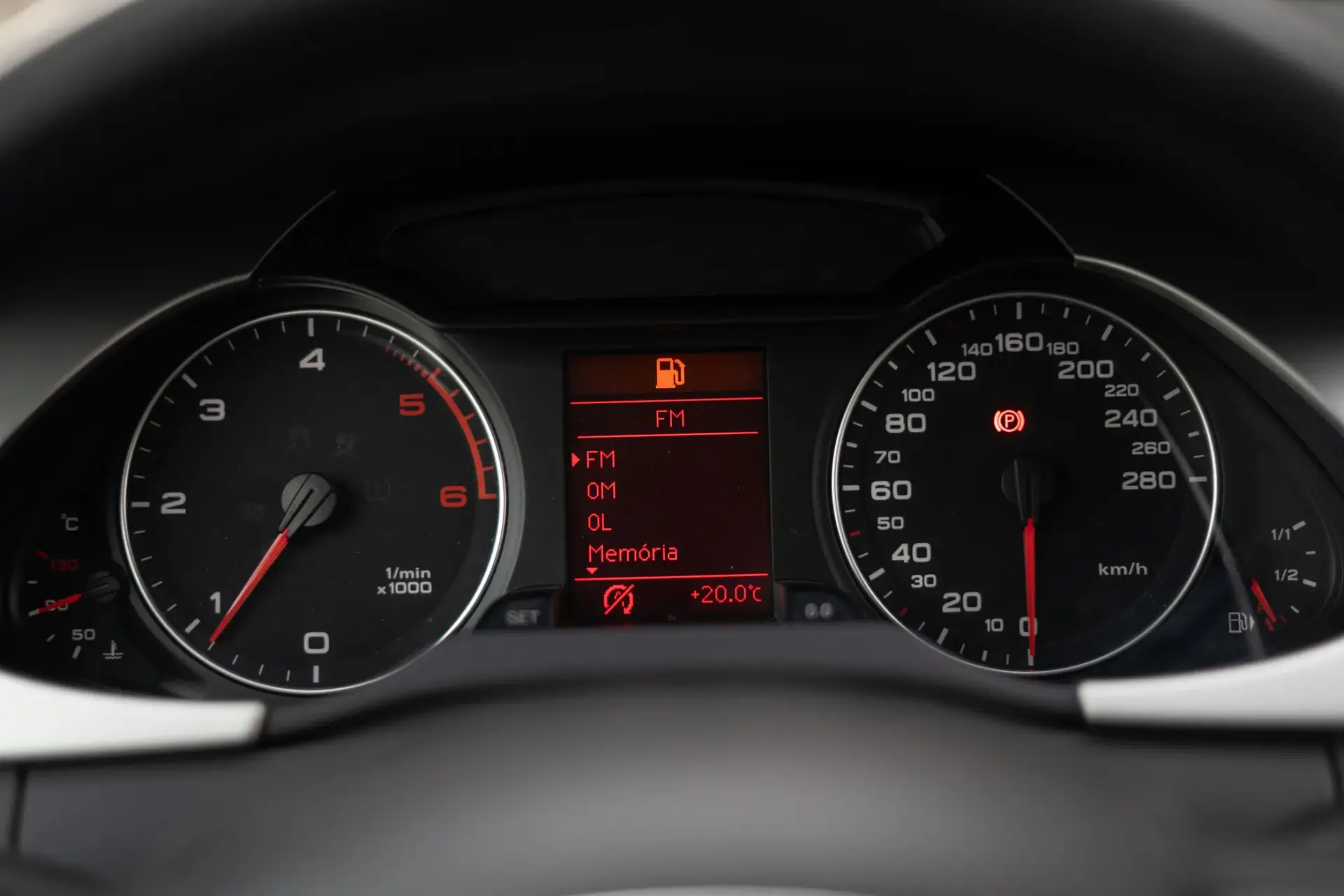 Audi A4 Allroad 2.0 TDI quattro 12
