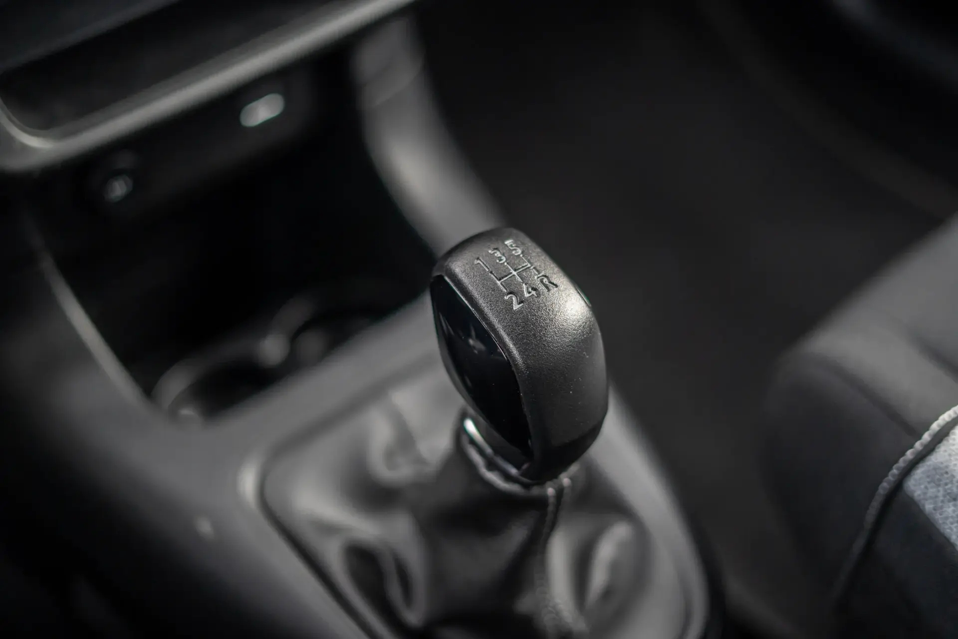 Citroen C3 1.2 Pure Tech C-Series 24