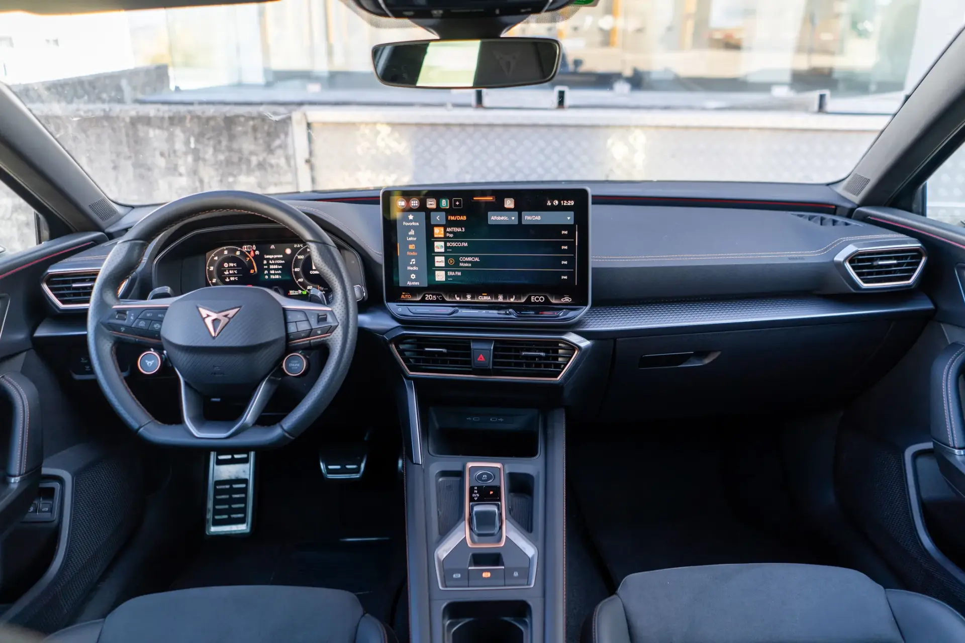 Cupra Leon 1.5 e-Hybrid VZ DSG 6