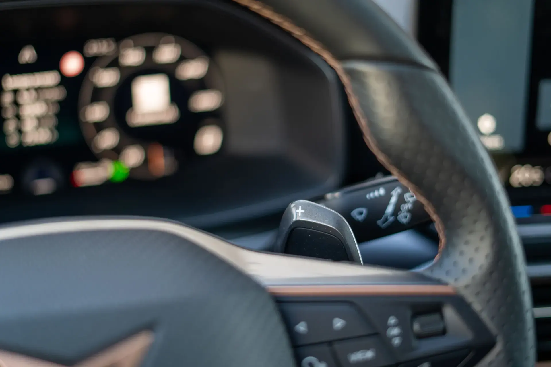 Cupra Leon 1.5 e-Hybrid VZ DSG 12