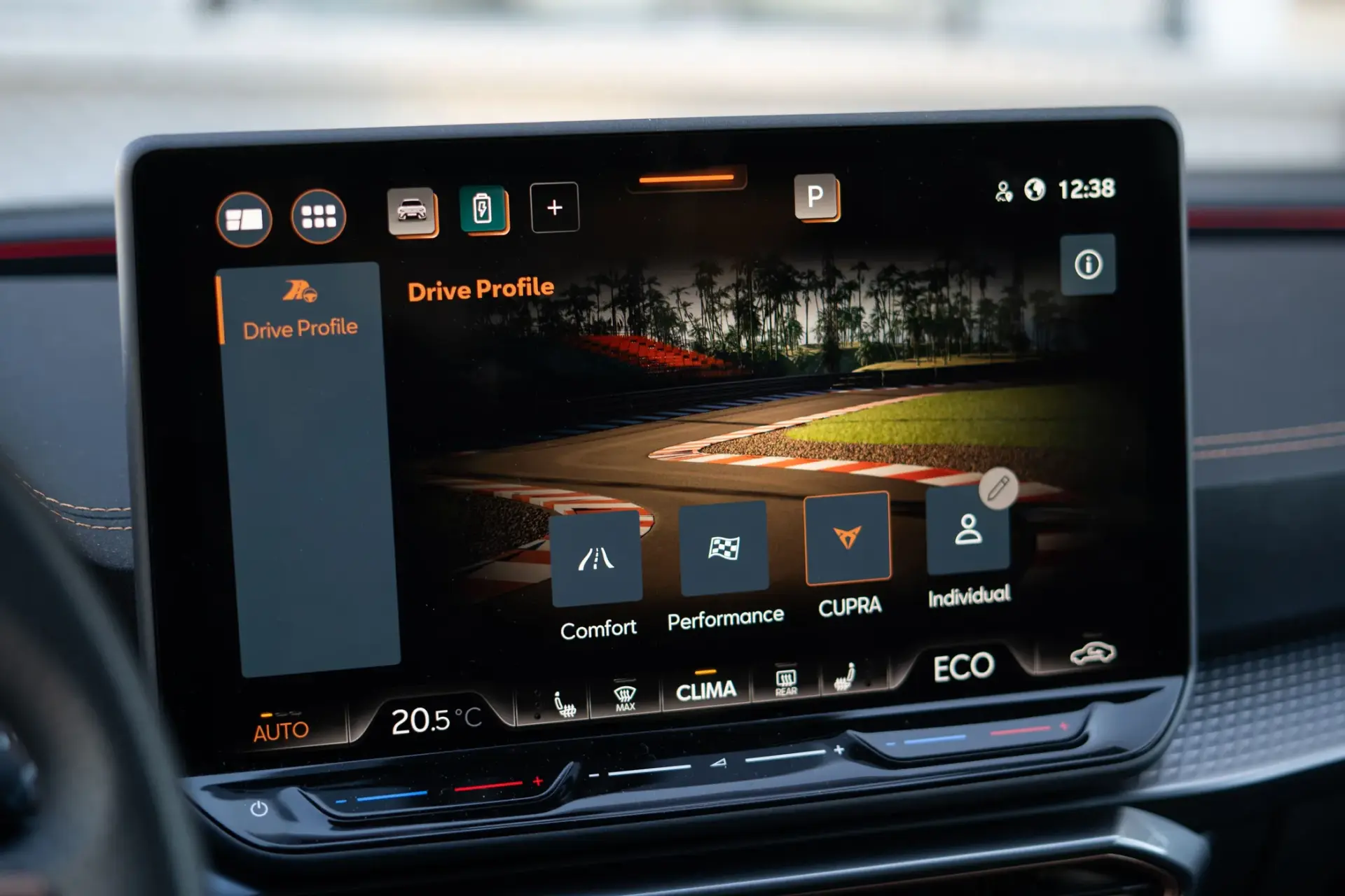 Cupra Leon 1.5 e-Hybrid VZ DSG 23