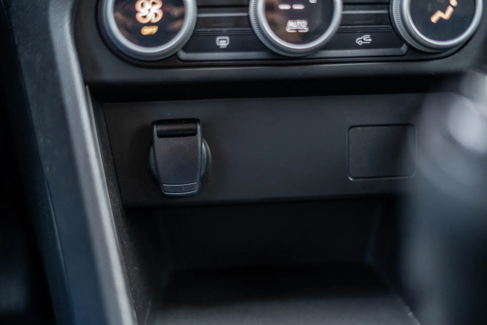Dacia Jogger 1.0 ECO-G Extreme 7L Bi-Fuel 27