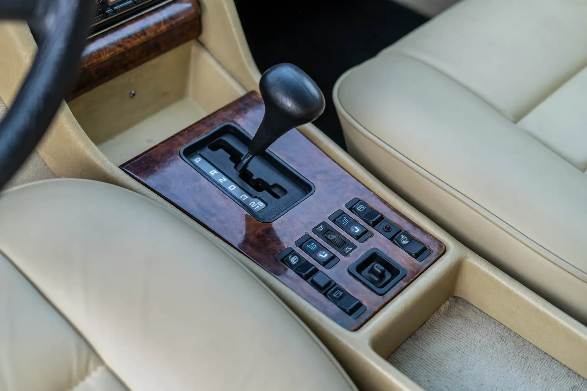 Mercedes-Benz 500 500 SEC W126 V8 231cv Auto 14