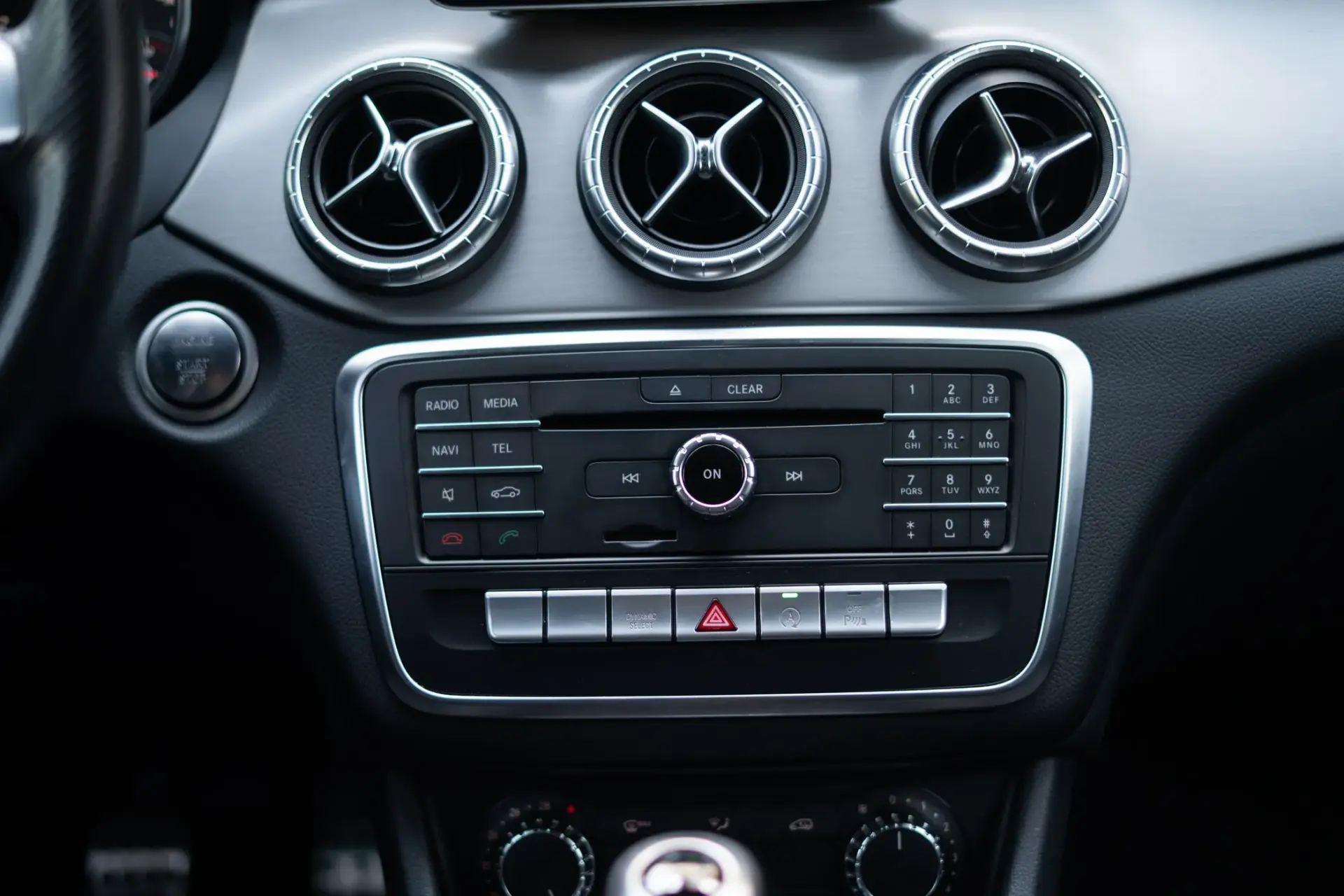 Mercedes-Benz CLA 180 d AMG Line 29