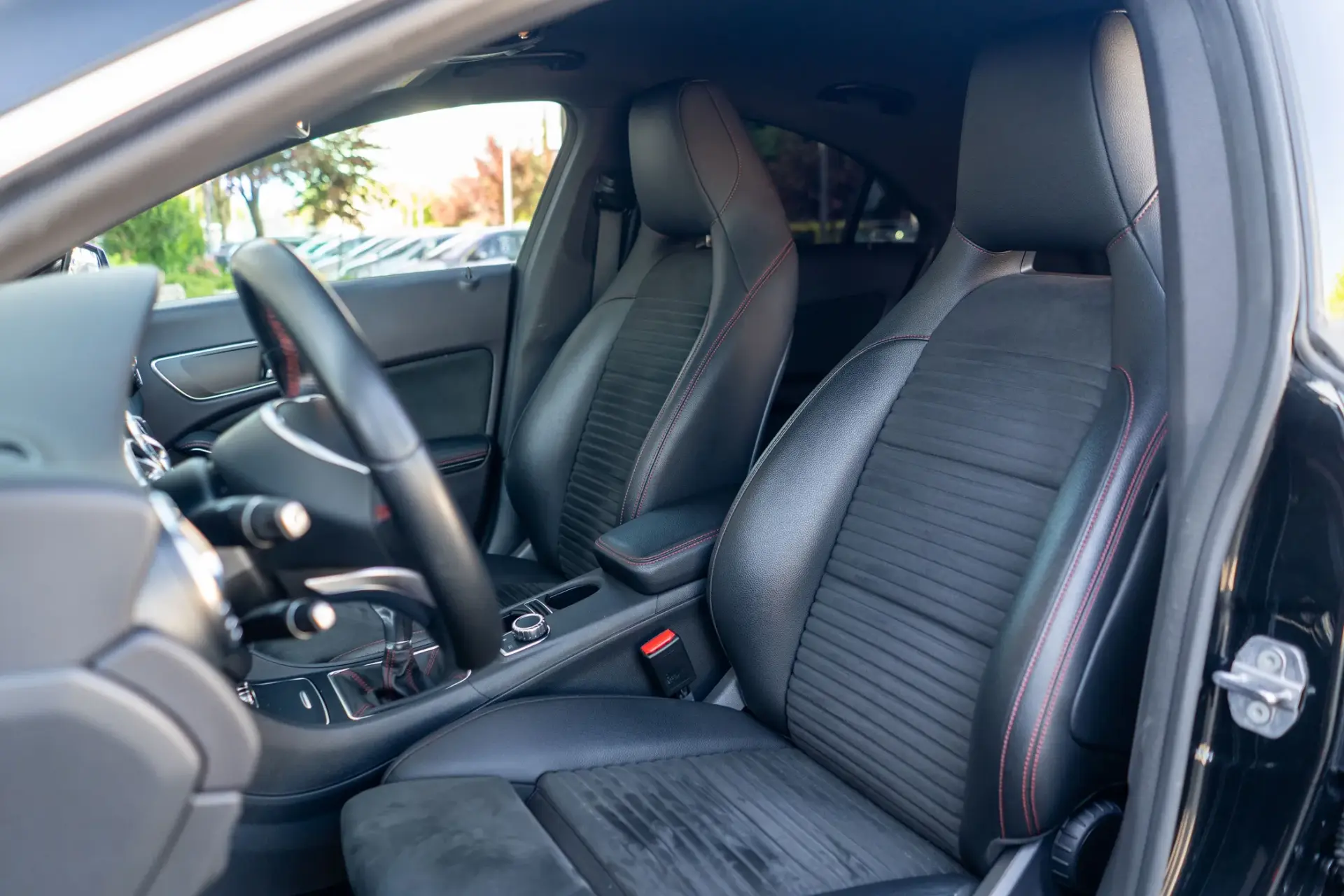 Mercedes-Benz CLA 180 d AMG Line 52