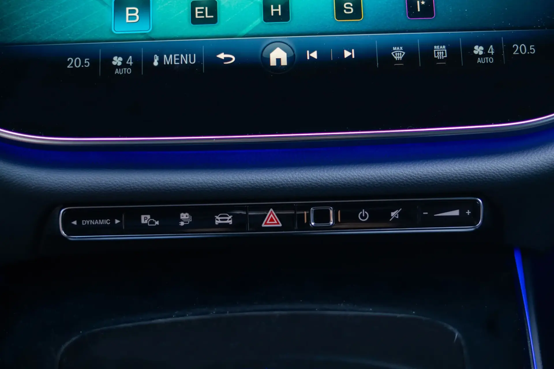 Mercedes-Benz E 300 e Station 33